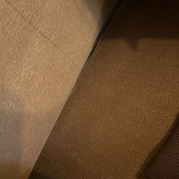 Vince Camuto Luck Tote Brown Vegan Leather with‎ Black Accent Stripe Drop Pocket - Picture 7 of 7